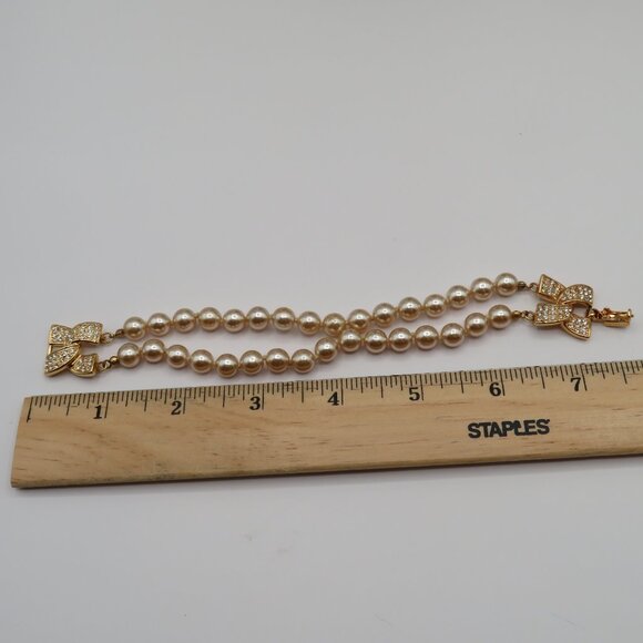 Kenneth Jay Lane Faux Pearl Bracelet Gold Tone Rhinestone Clasp - Picture 9 of 9